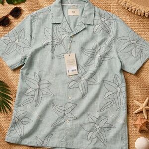 NWT Folk Men's Short-Sleeve Floral Button-Down in Light Sage Large.